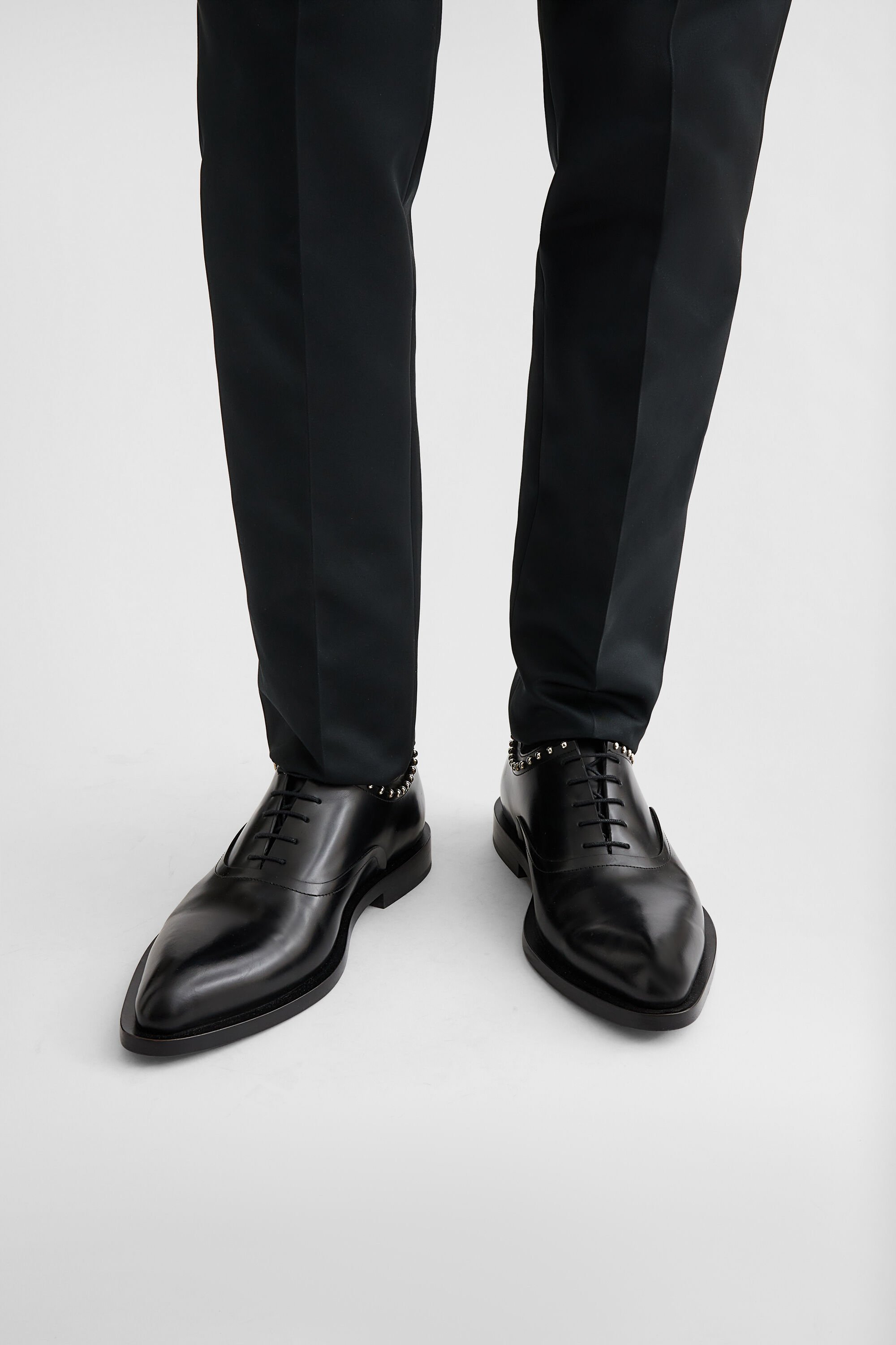 Men's shoes