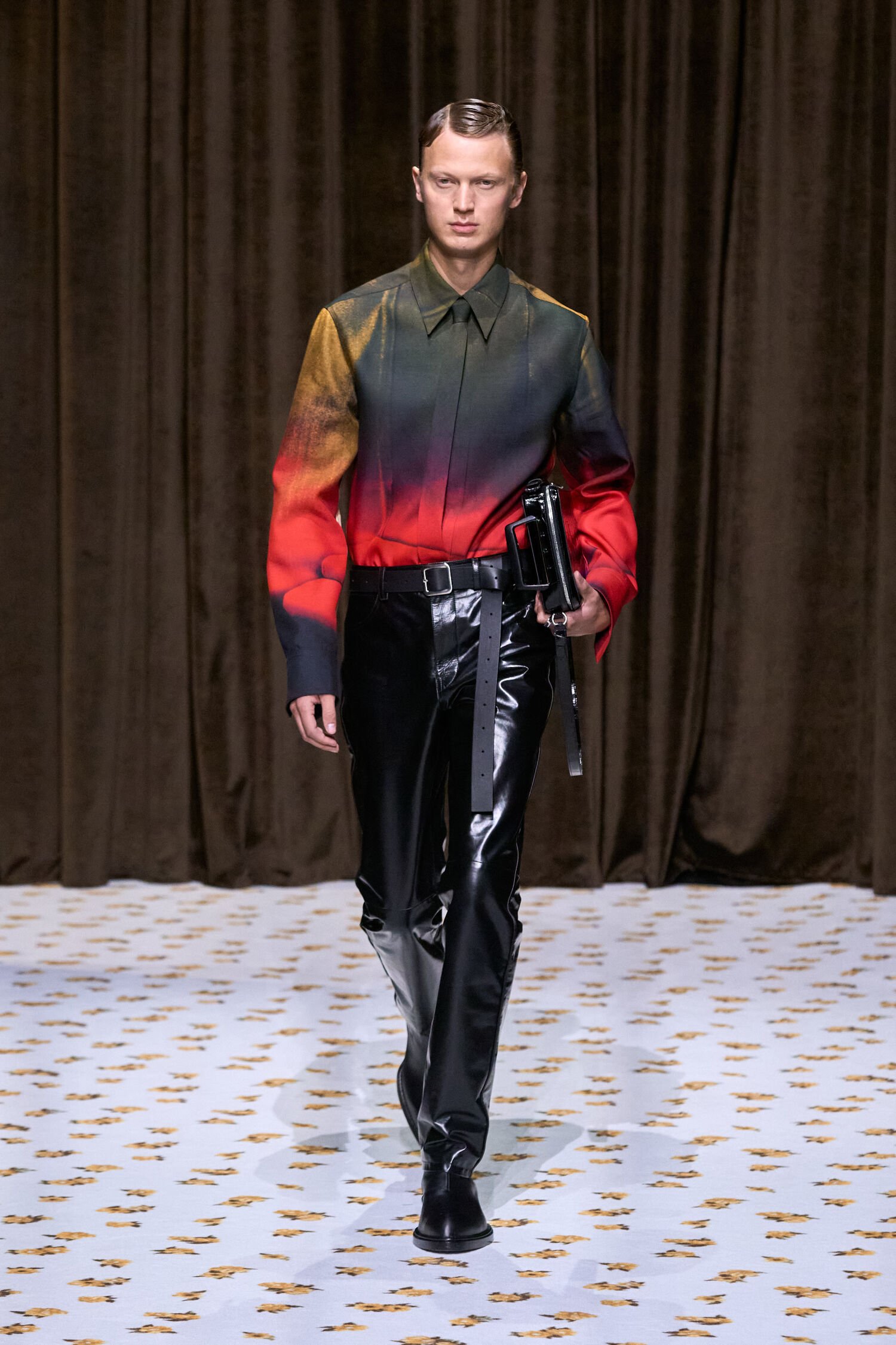 Women and Men Show Spring/Summer 2025