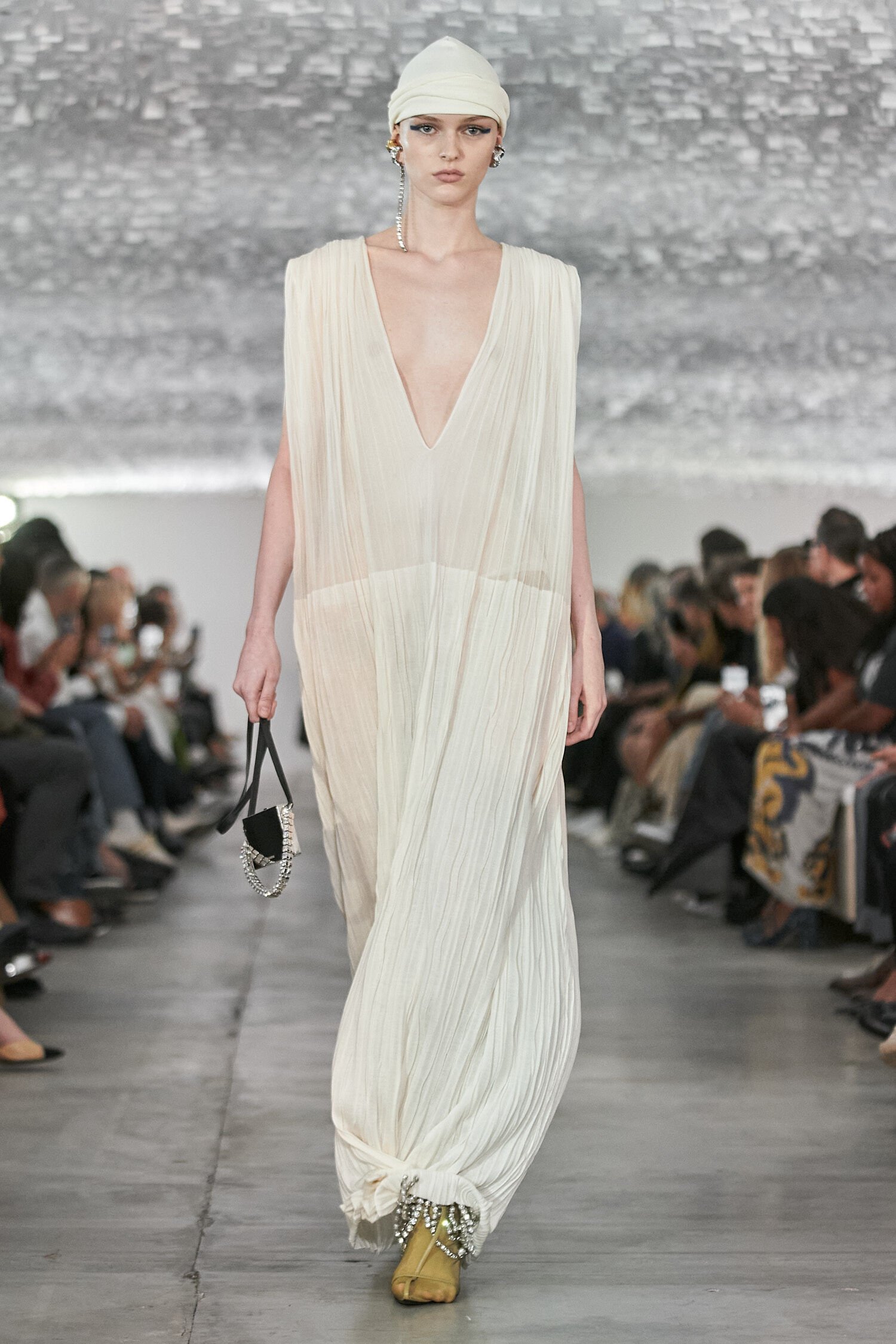 Women and Men Show Spring/Summer 2024