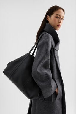RUNWAY Foro Tote Size: UNI Colour: black