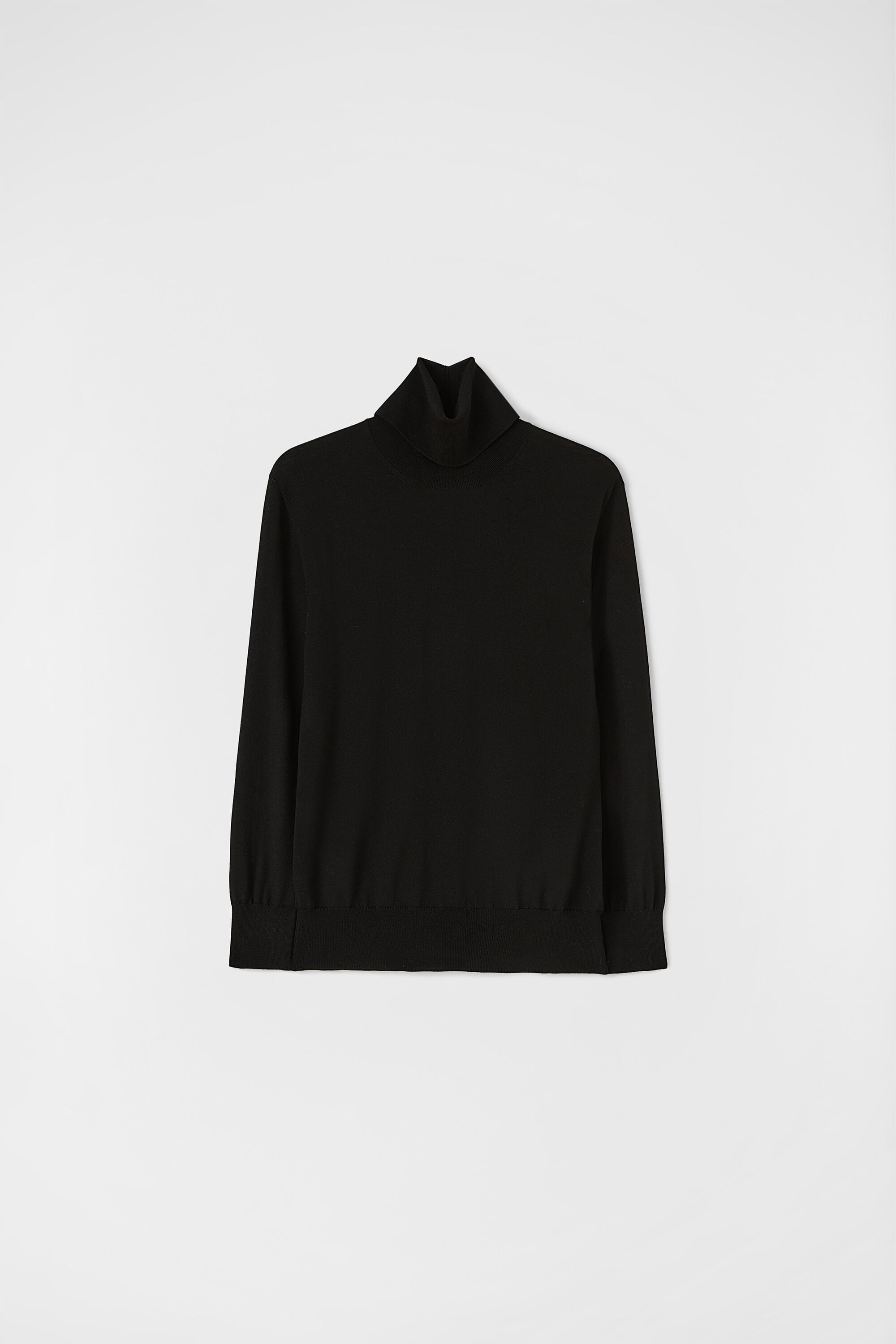 Lightweight Wool High-Neck Sweater