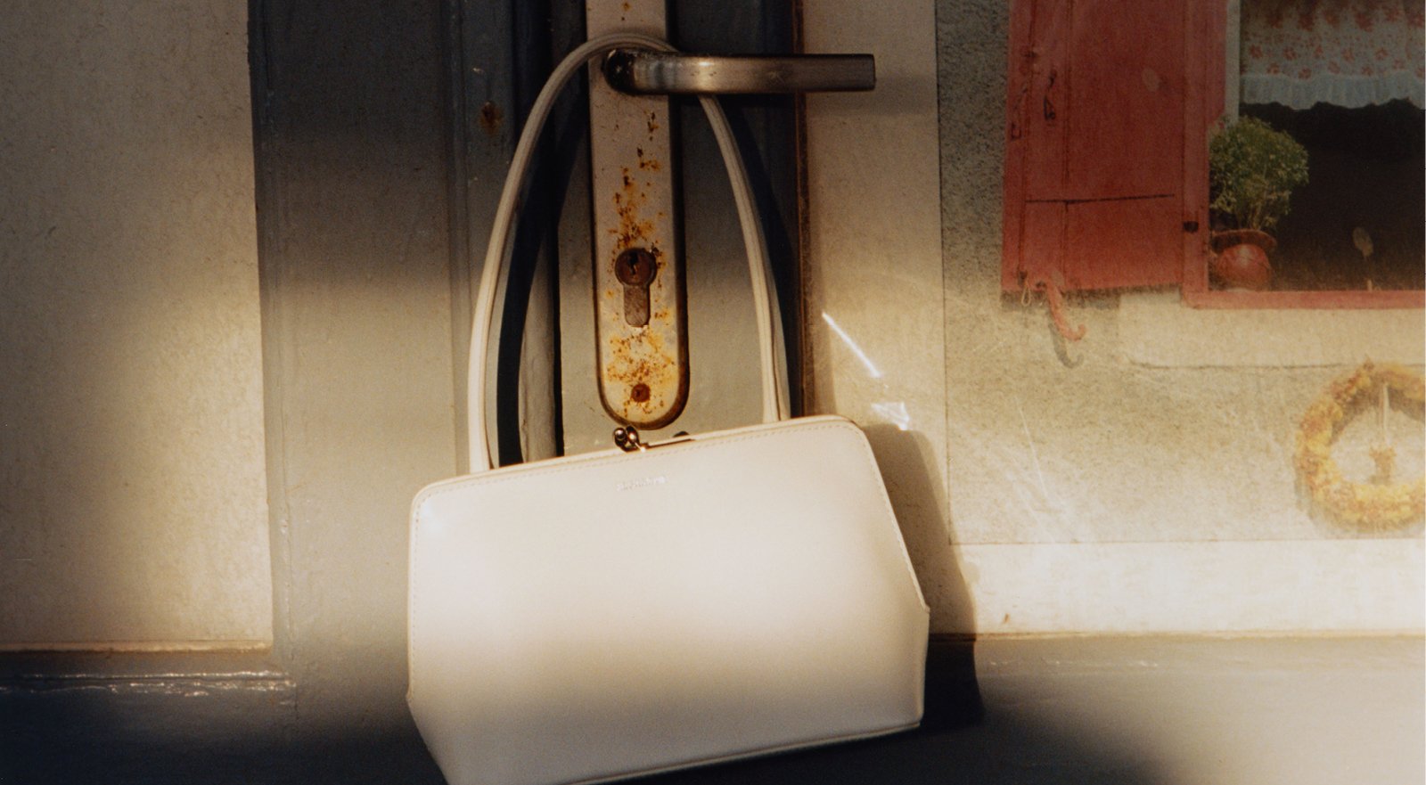 THE MILOS PROJECT DOCUMENTED BY CHRIS RHODES