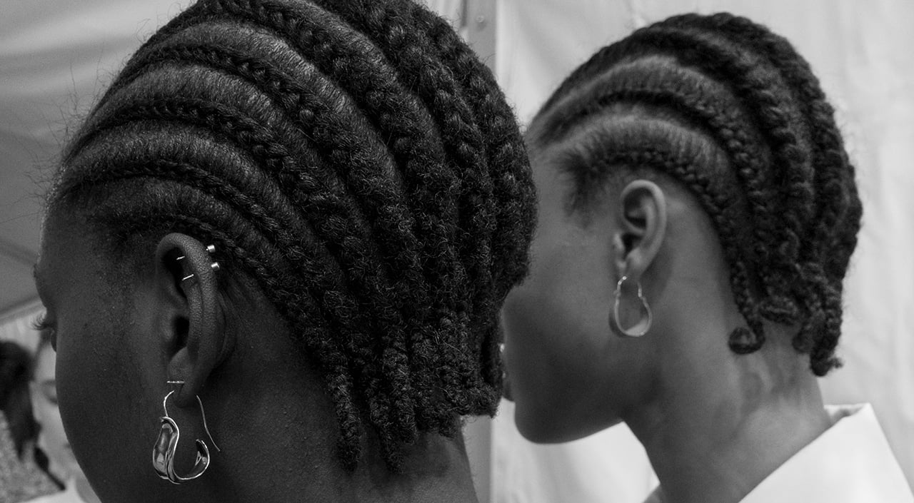 BEHIND THE SCENES AT THE WOMEN'S FALL/WINTER 2019 SHOW DOCUMENTED BY LARRY FINK
