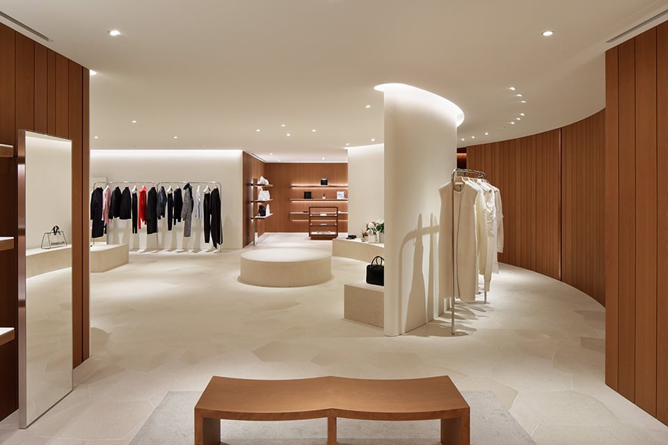 表参道の旗艦店で新たなストア・コンセプトを発表