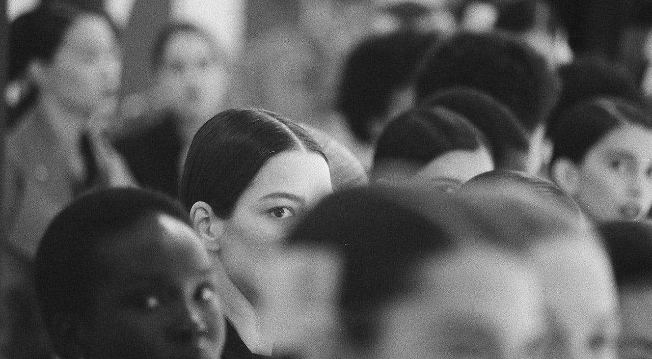 BEHIND THE SCENES AT THE WOMEN'S FALL/WINTER 2020 SHOW DOCUMENTED BY LINA SCHEYNIUS