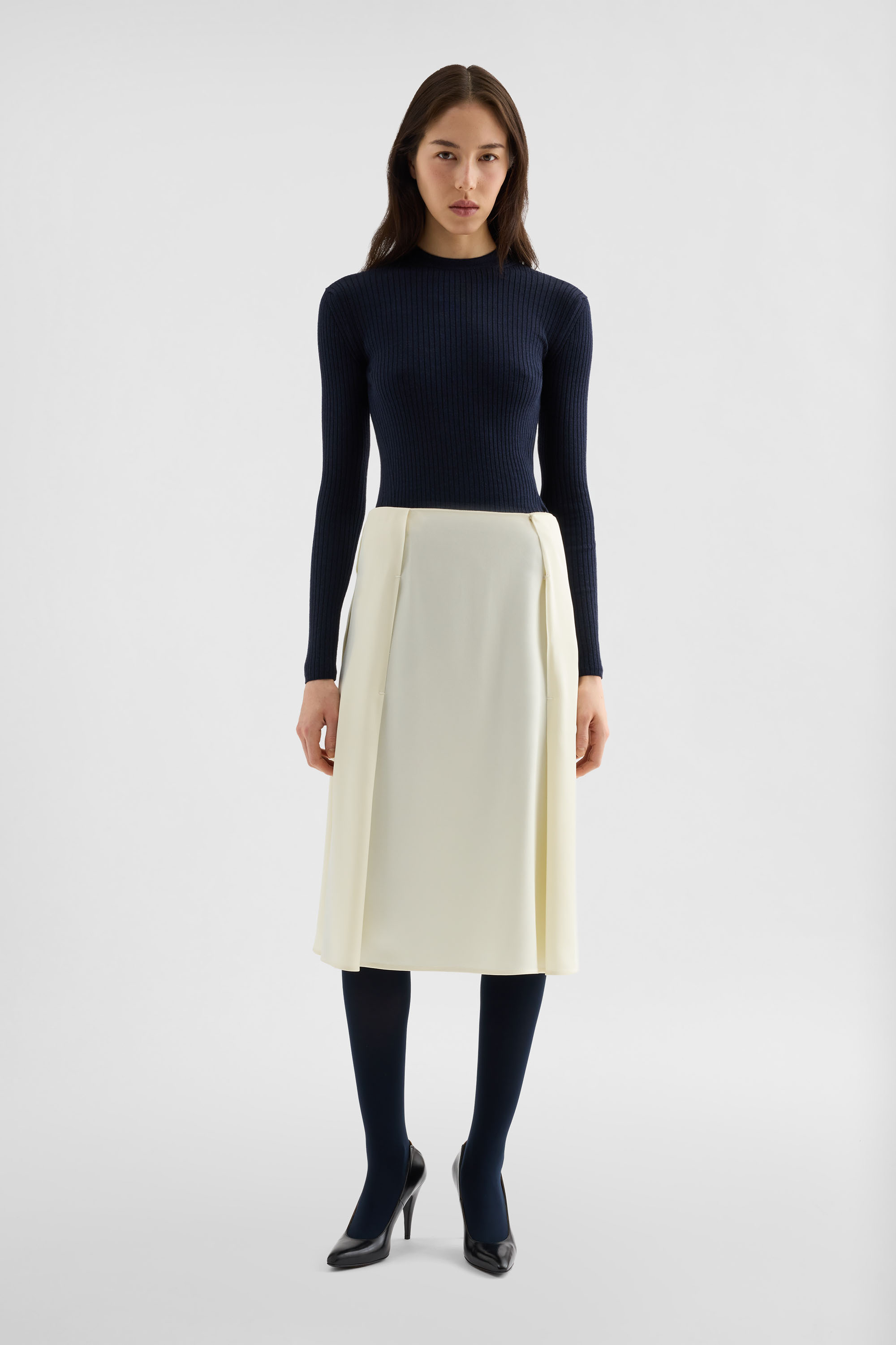 Jil Sander エンバーサテン プリーツスカート