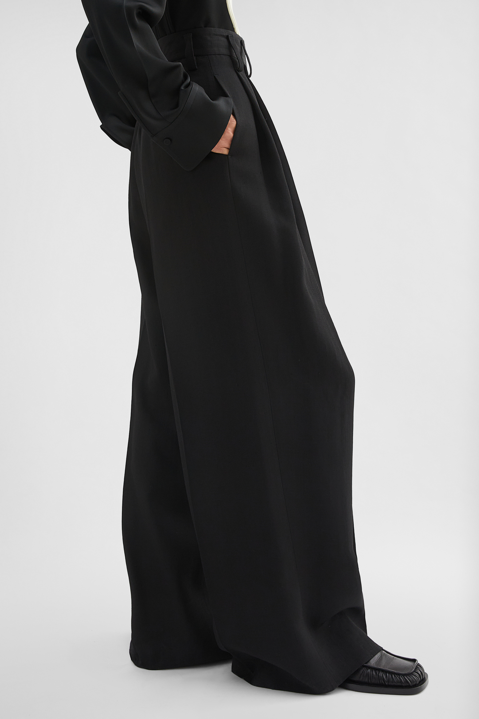 Hose aus Seidenmischung - Hosen - Image 3