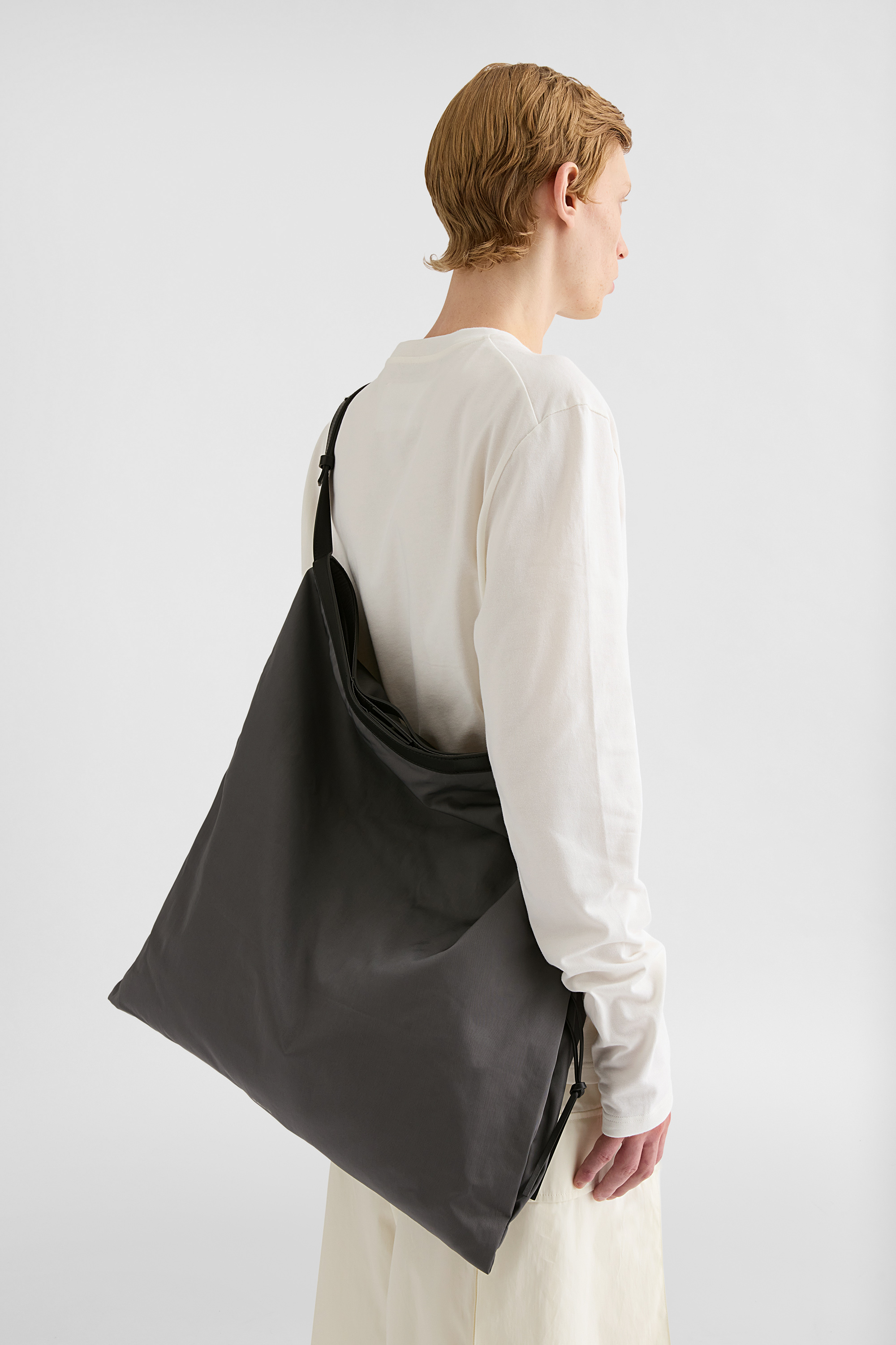 Soft Rolled ホーボー メンズ | Jil Sander 公式オンラインストア