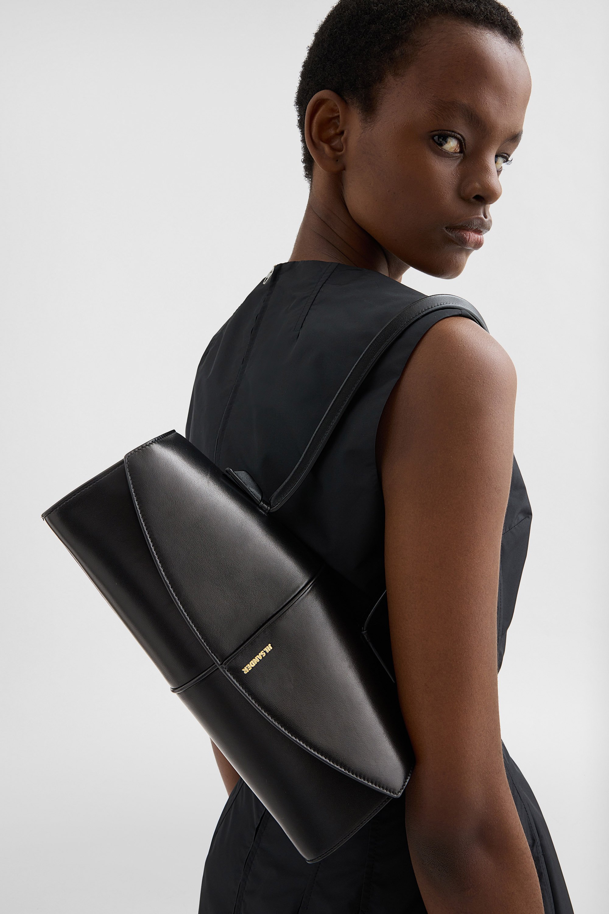 Linea ショルダー ウィメンズ | Jil Sander 公式オンラインストア