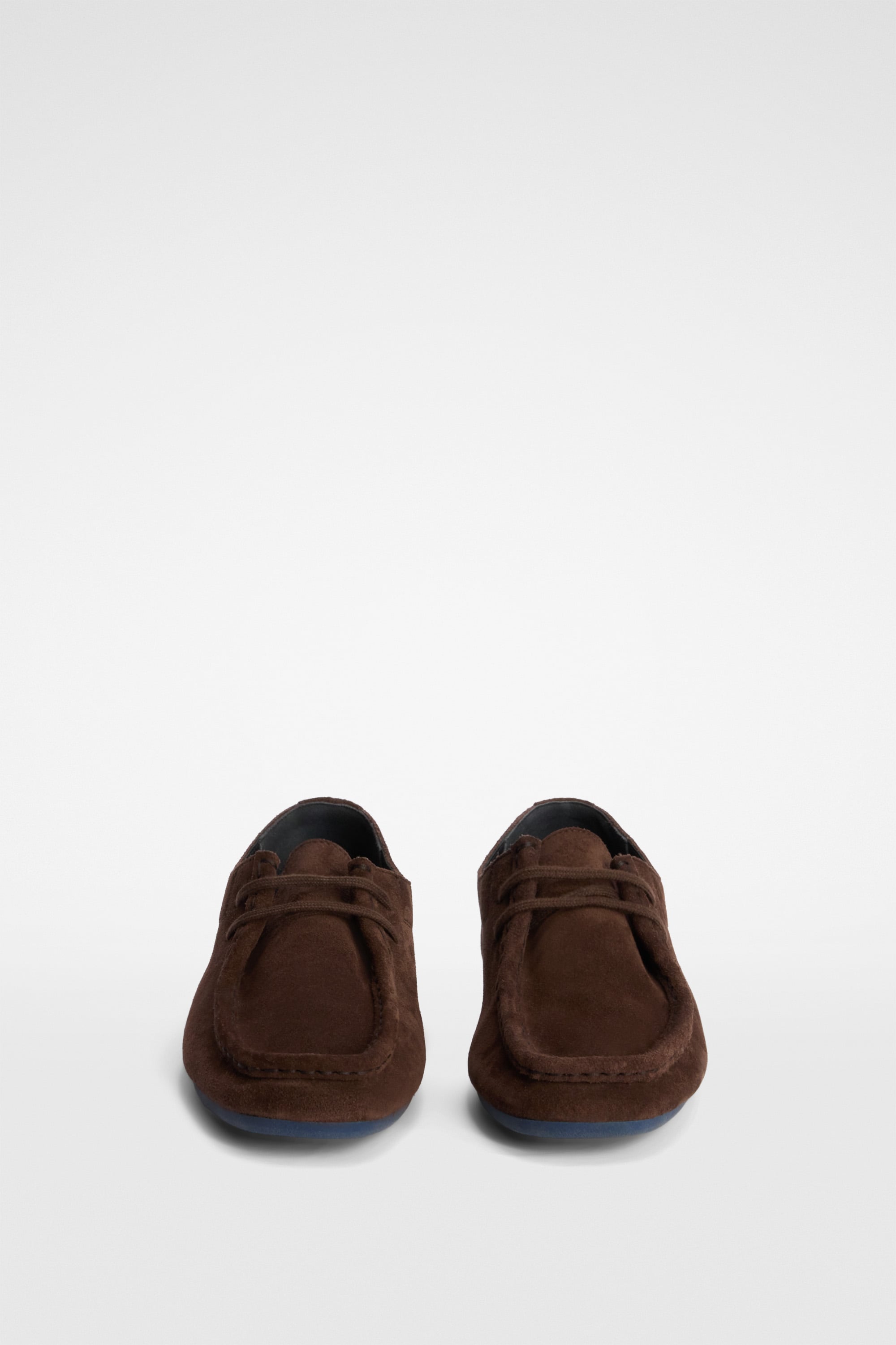 Hood Lace-Up Shoe 3
