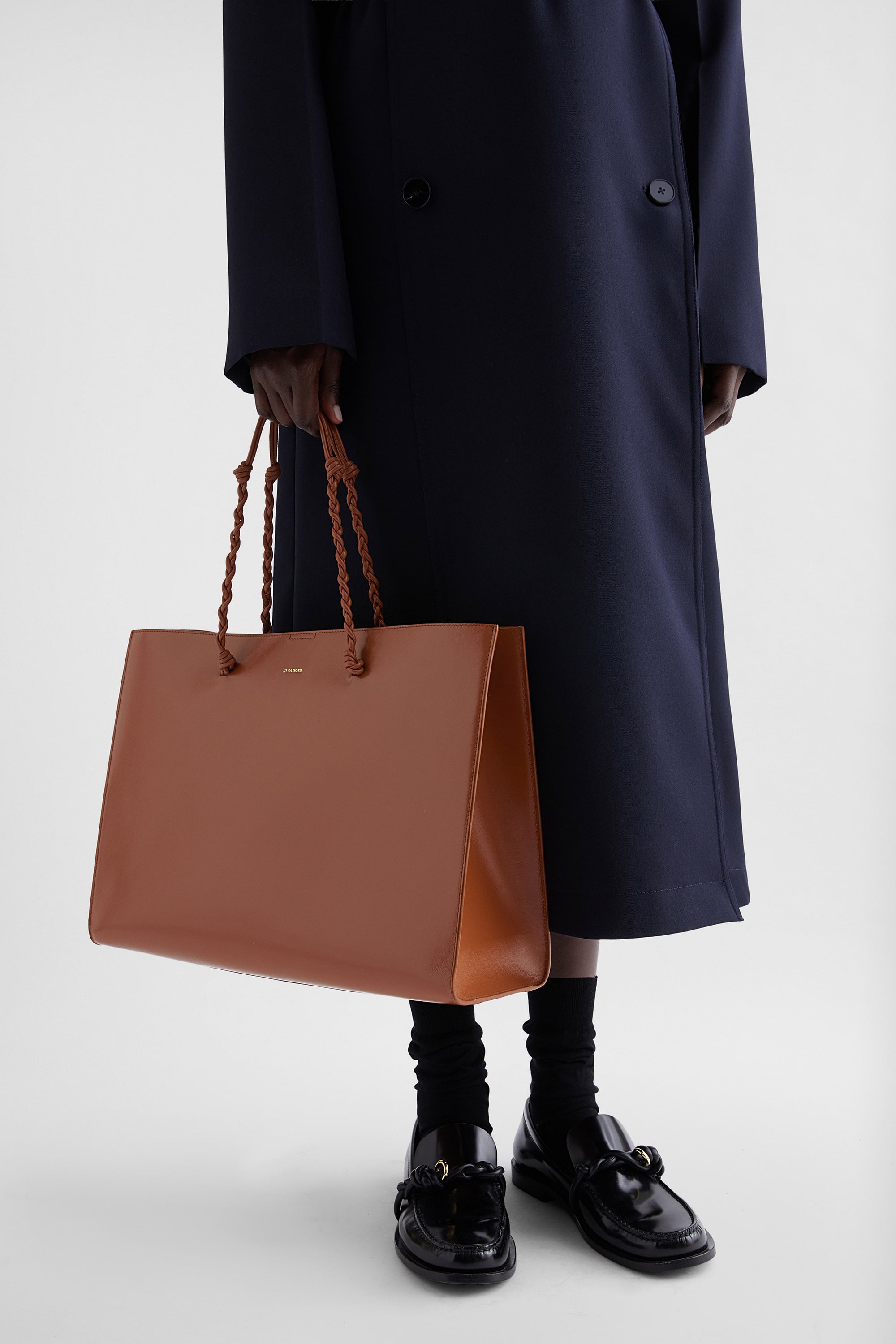 ●新品/正規品● Jil Sander Tangle バッグ ミディアム Jil Sander Medium Tangle Leather Shoulder Bag | Black | FARFETCH