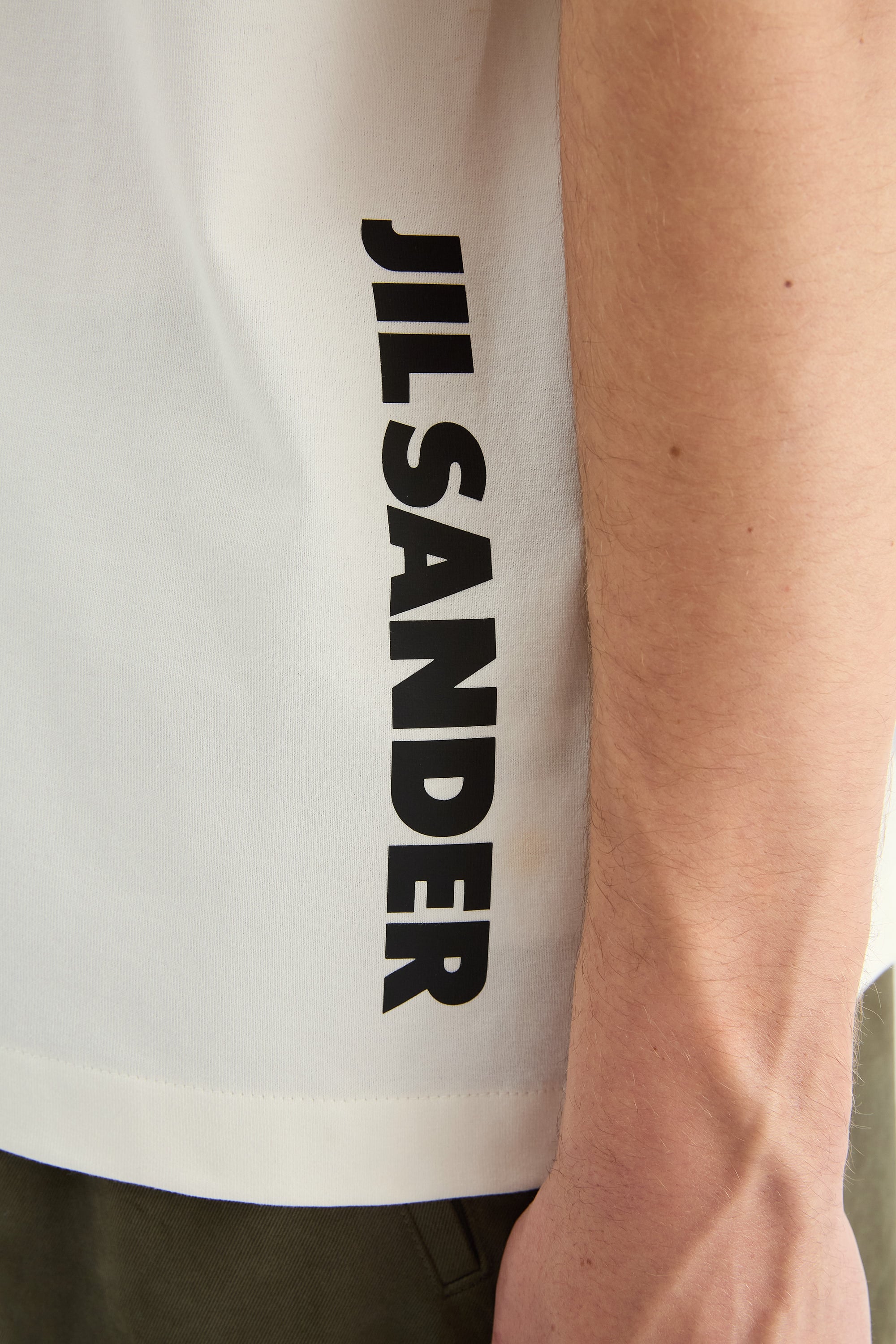 コットン クルーネックTシャツ メンズ | Jil Sander 公式オンラインストア