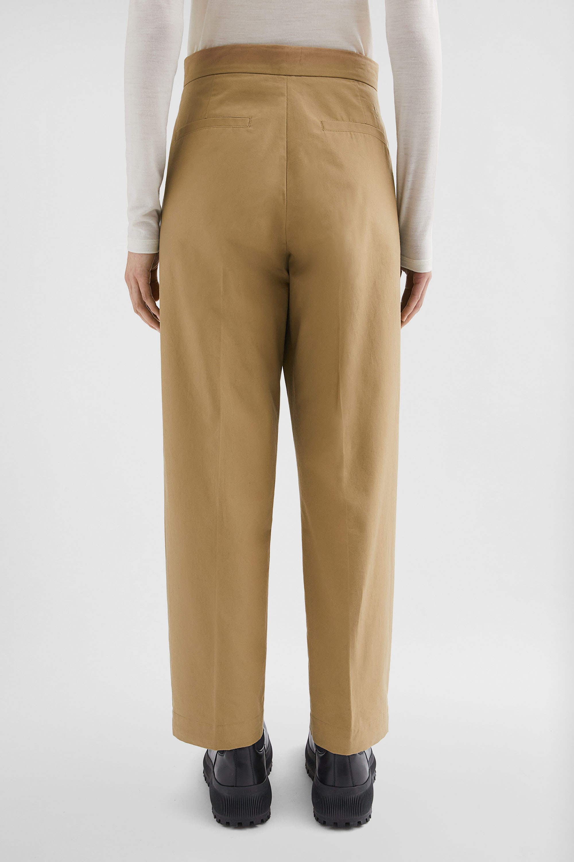 Schmal zulaufende Hose aus Baumwolle - Hosen - Image 4