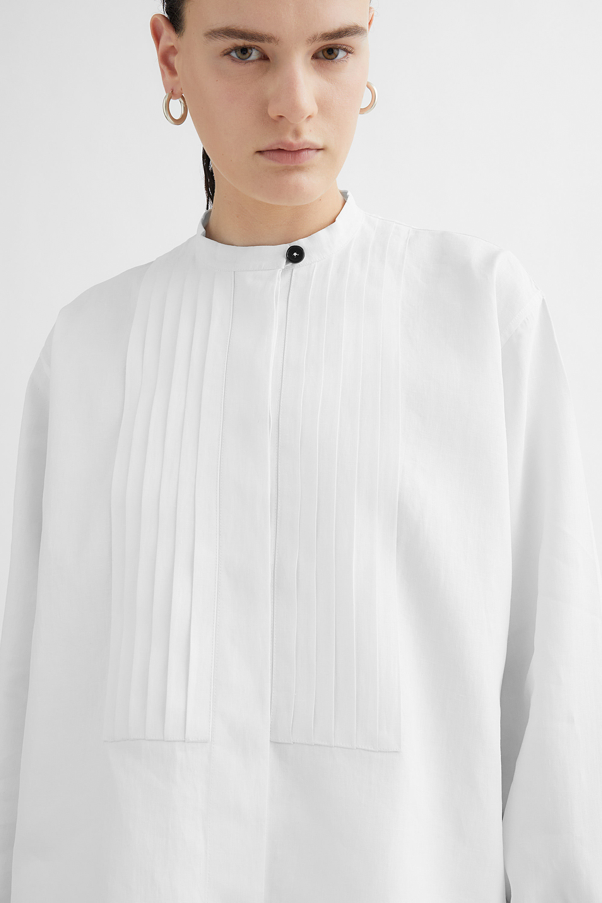 JIL SANDER　リネンシャツブラウス Linen Pleated Shirt Woman | Jil Sander Official Online Store