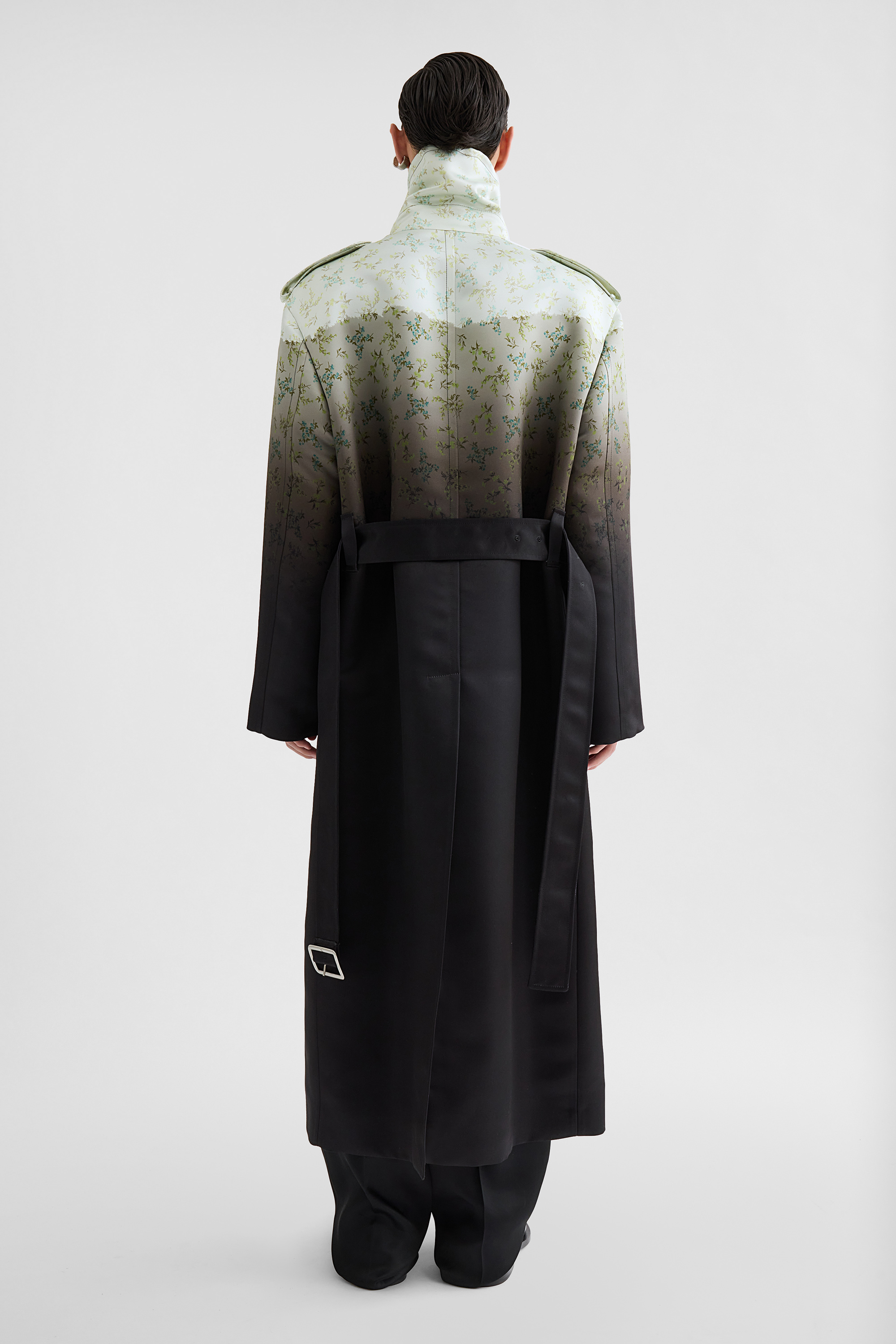 シルク プリント トレンチコート メンズ | Jil Sander 公式オンライン