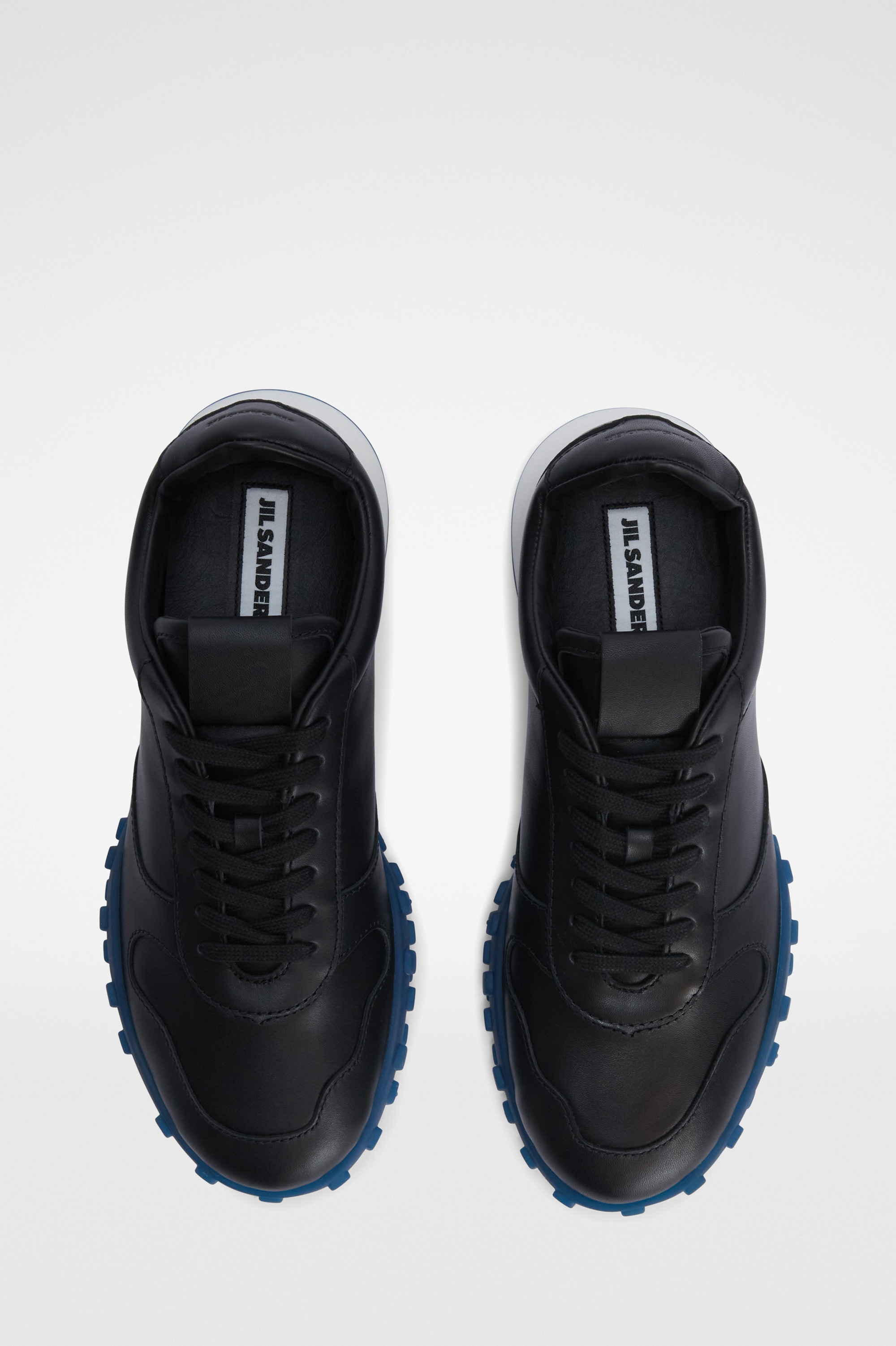 Moon Sneaker 6