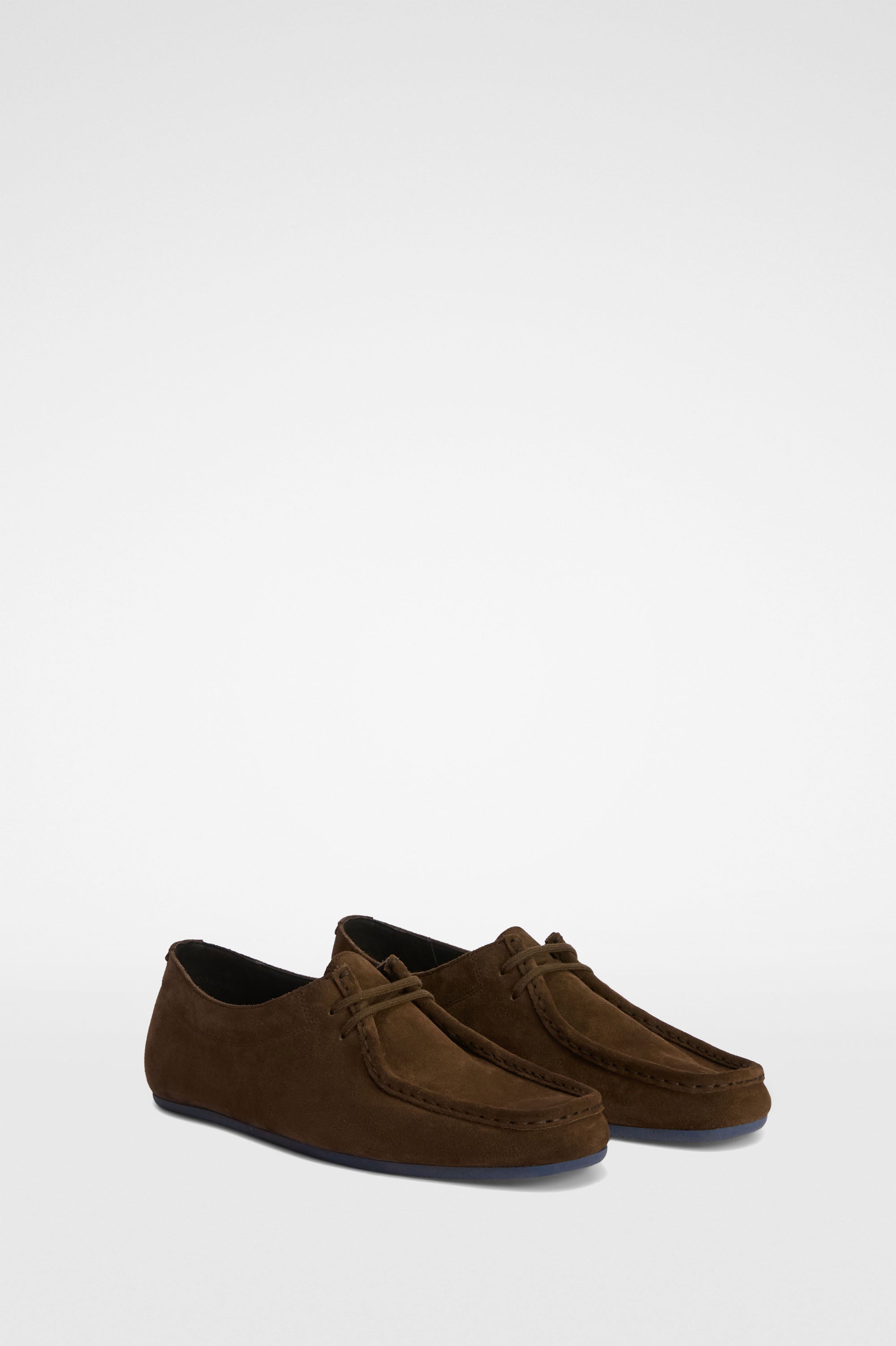 Hood Lace-Up Shoe 4
