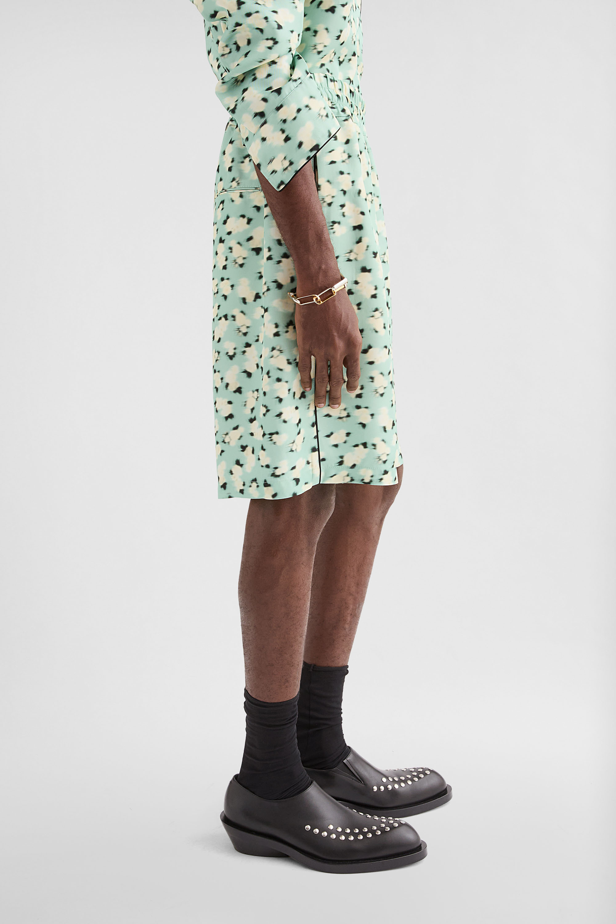 Short imprimé en viscose fluide - Pantalons - Image 3