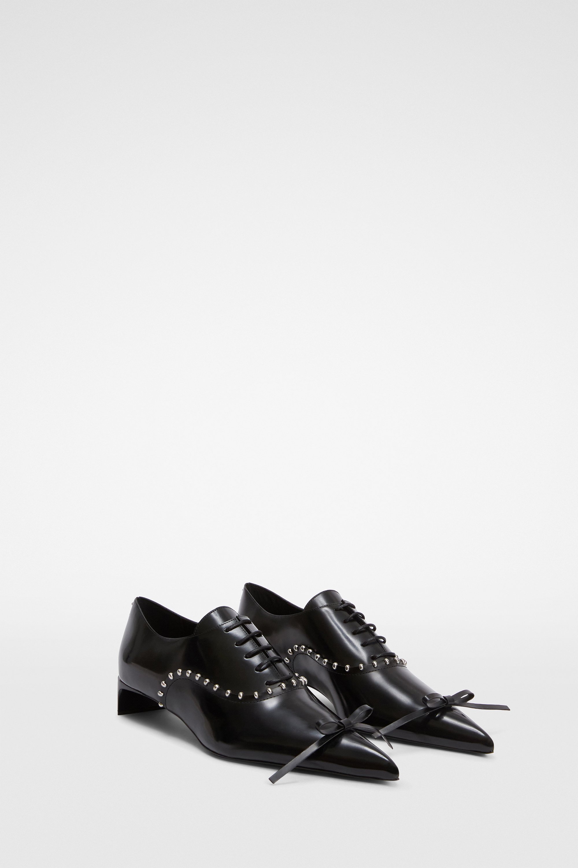 Jil Sander ブラックパンプス J16WL0013 P48464 36 Jil Sander リングディテール フラットパンプス | ブラック