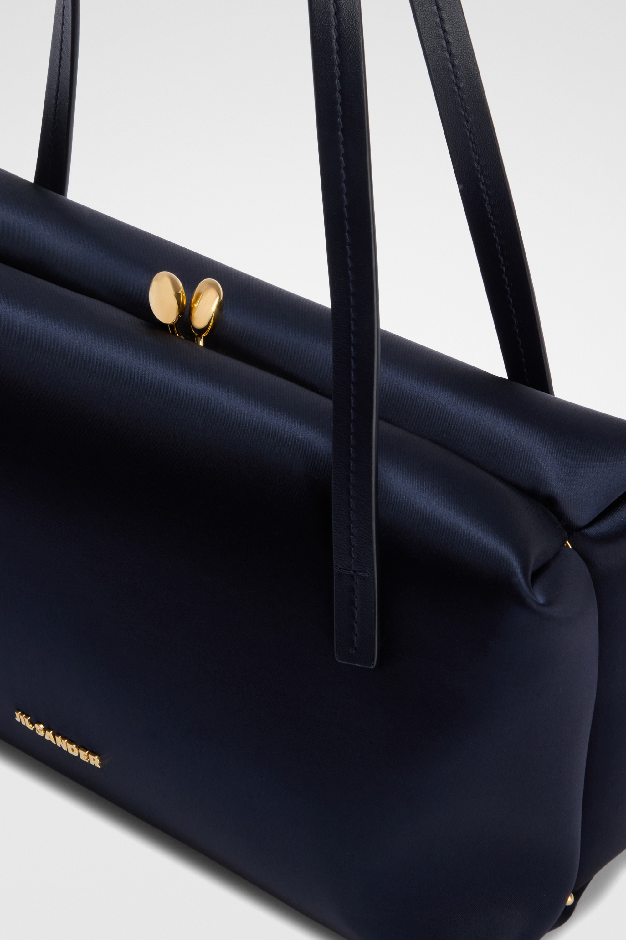 Goji Pillow スモール ウィメンズ | Jil Sander 公式オンラインストア