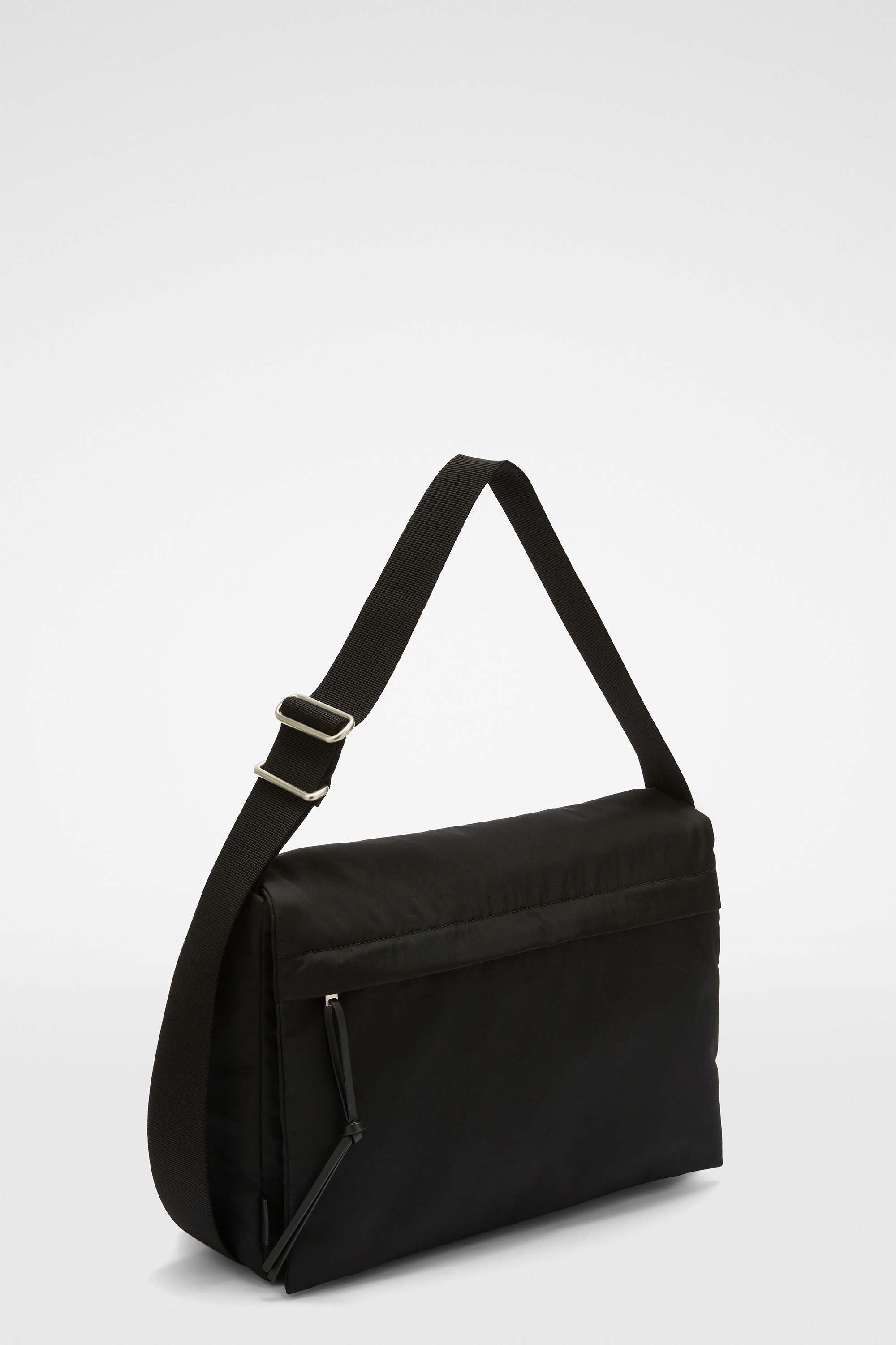 Soft Messenger Large - Crossbodies - Image 6