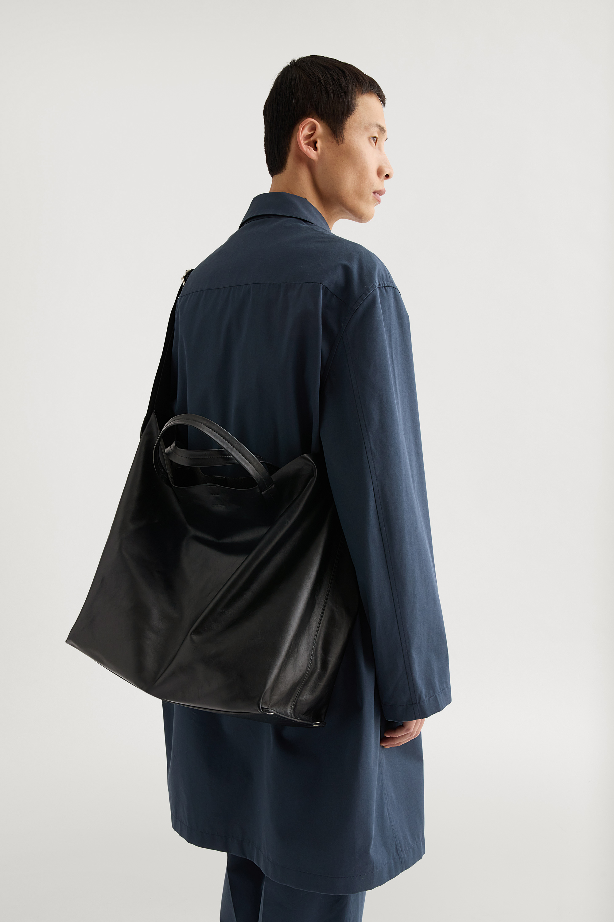 Tape Tote ミディアム メンズ | Jil Sander 公式オンラインストア