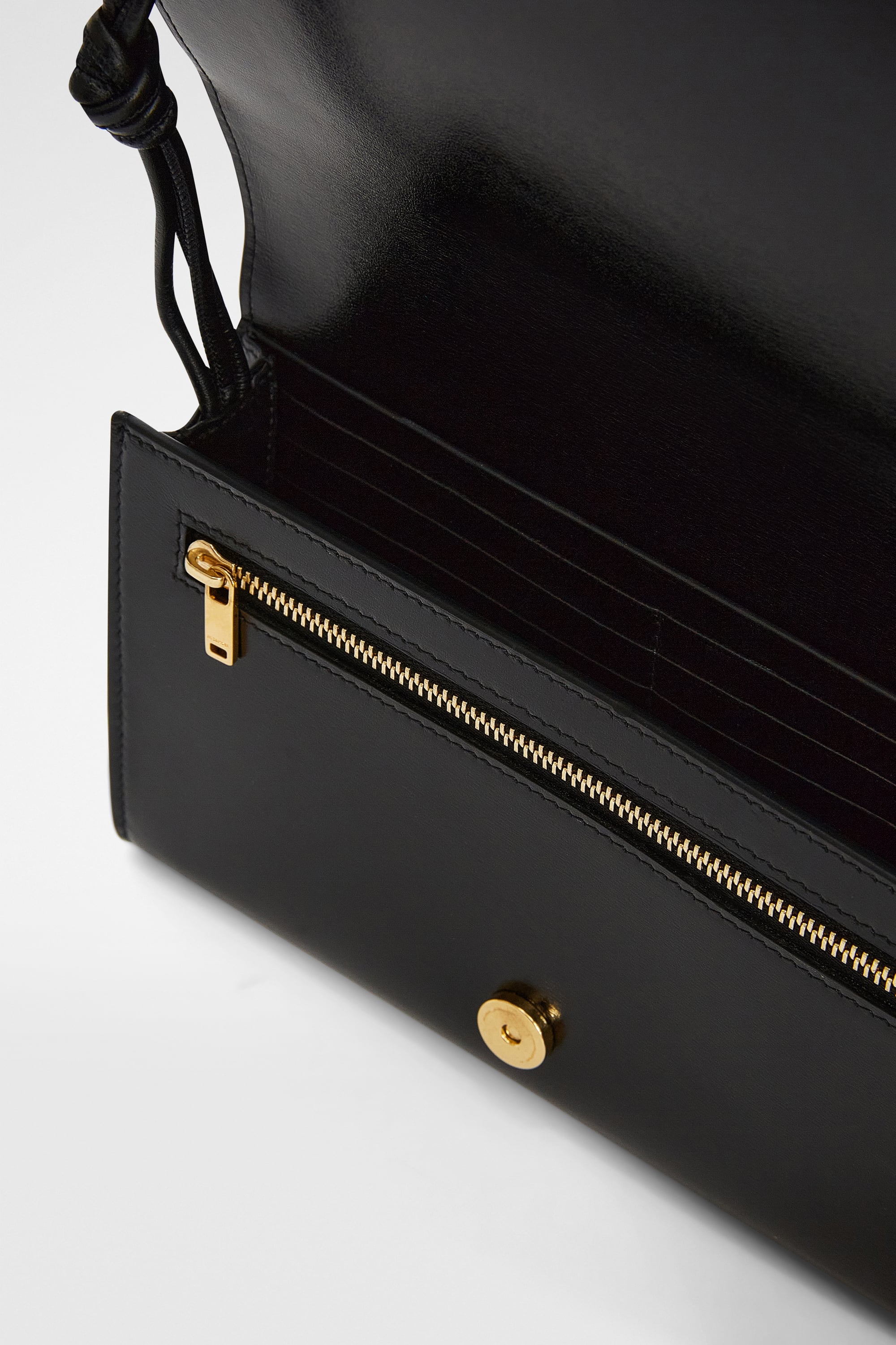 Tangle Wallet with Strap Woman | Jil Sander Official Online Store