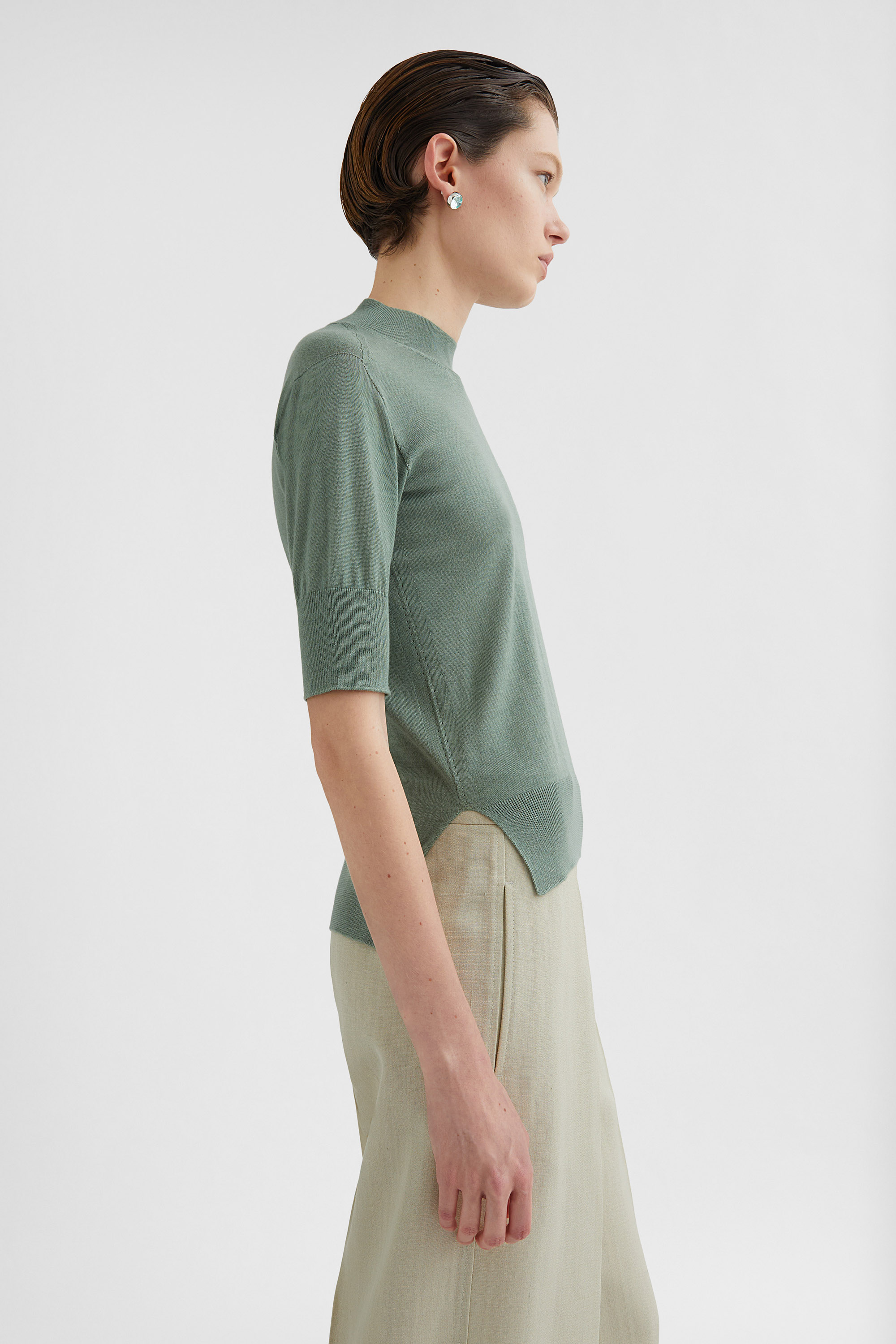 【美品】JILSANDER ジルサンダー　トップス　半袖　34 カシミヤ 美品】JILSANDER ジルサンダー トップス 半袖 34 カシミヤ トップス