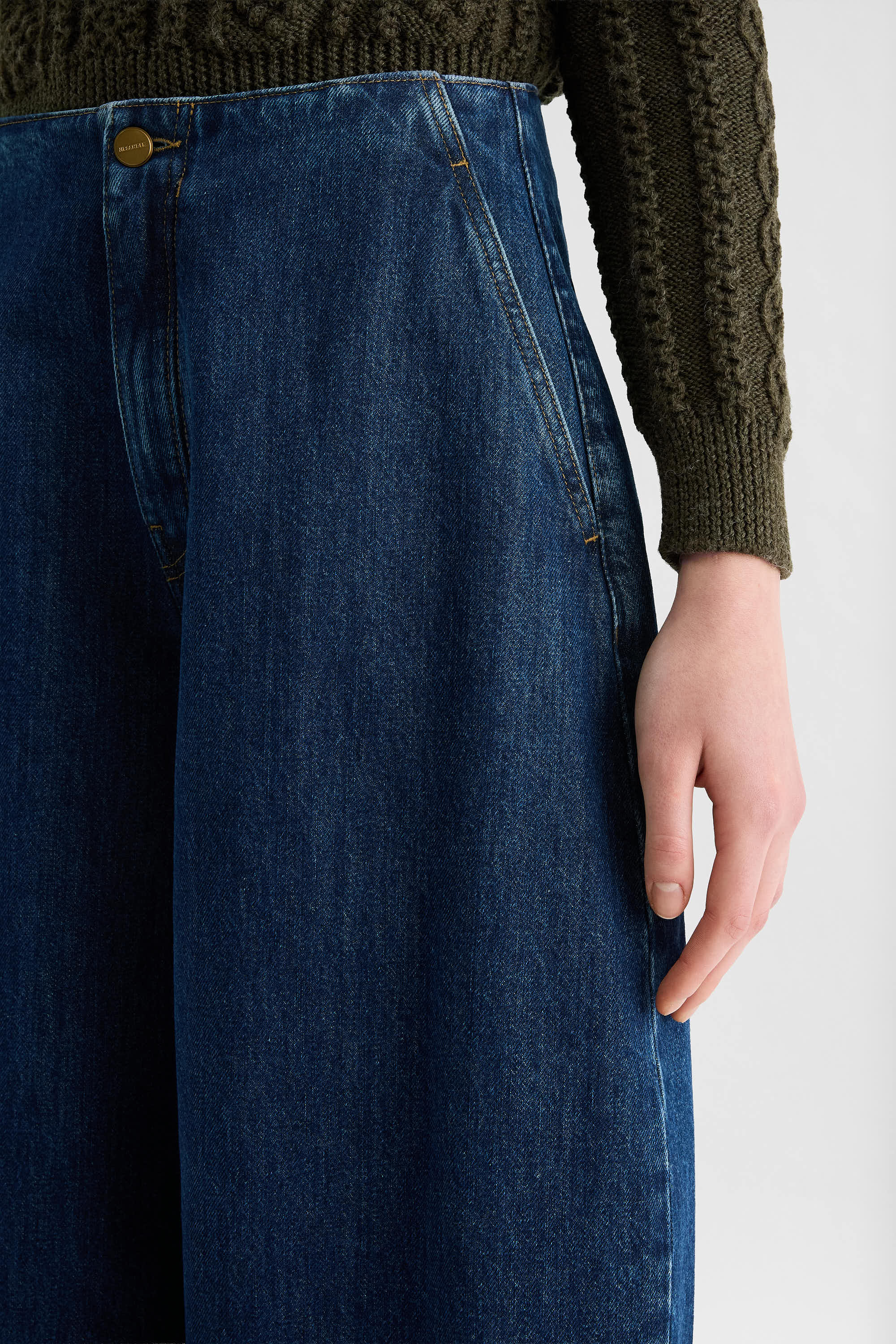 Relaxed Lightweight Denim Trousers for Woman | Jil Sander Official