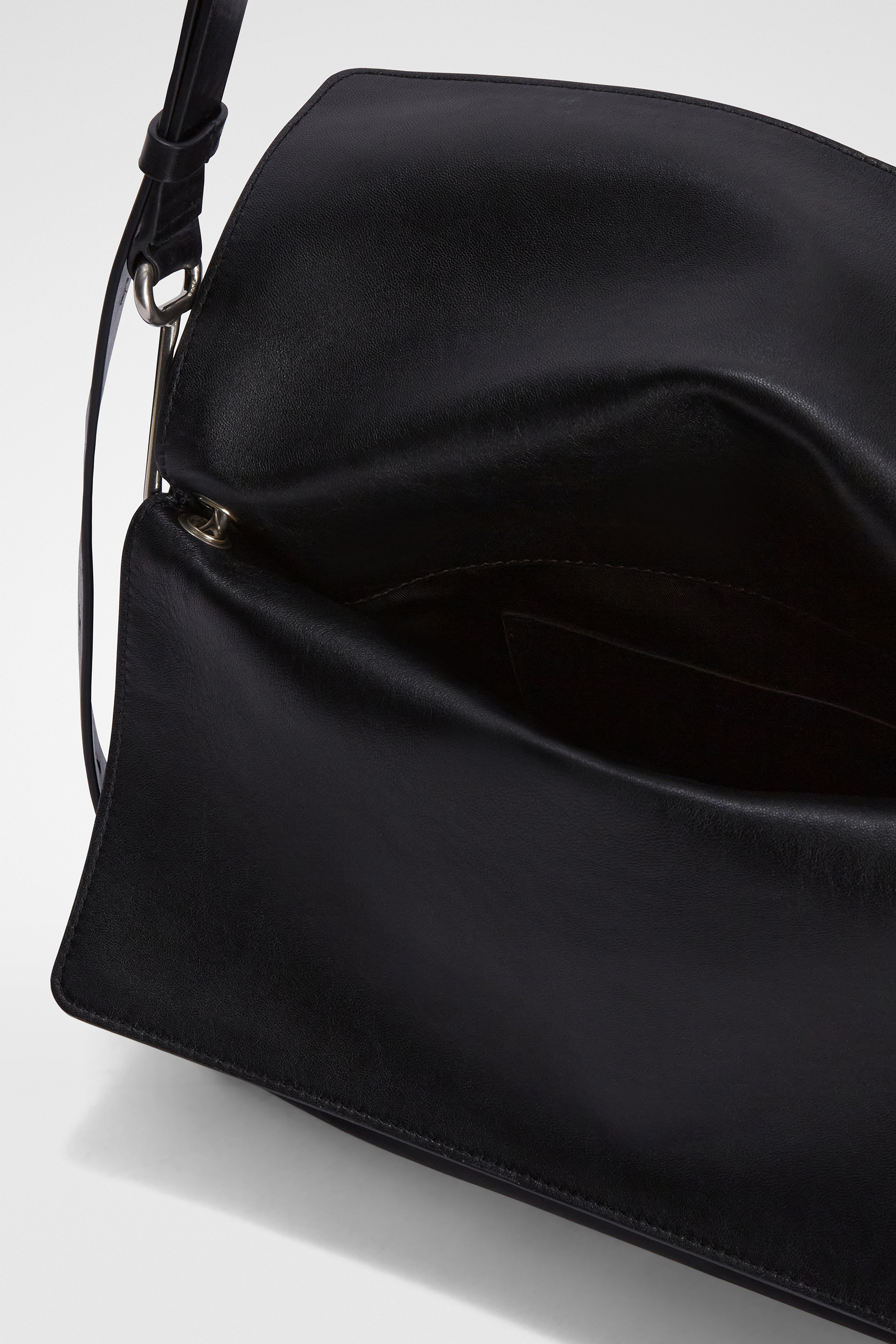 Shadow Small - Crossbodies - Image 4