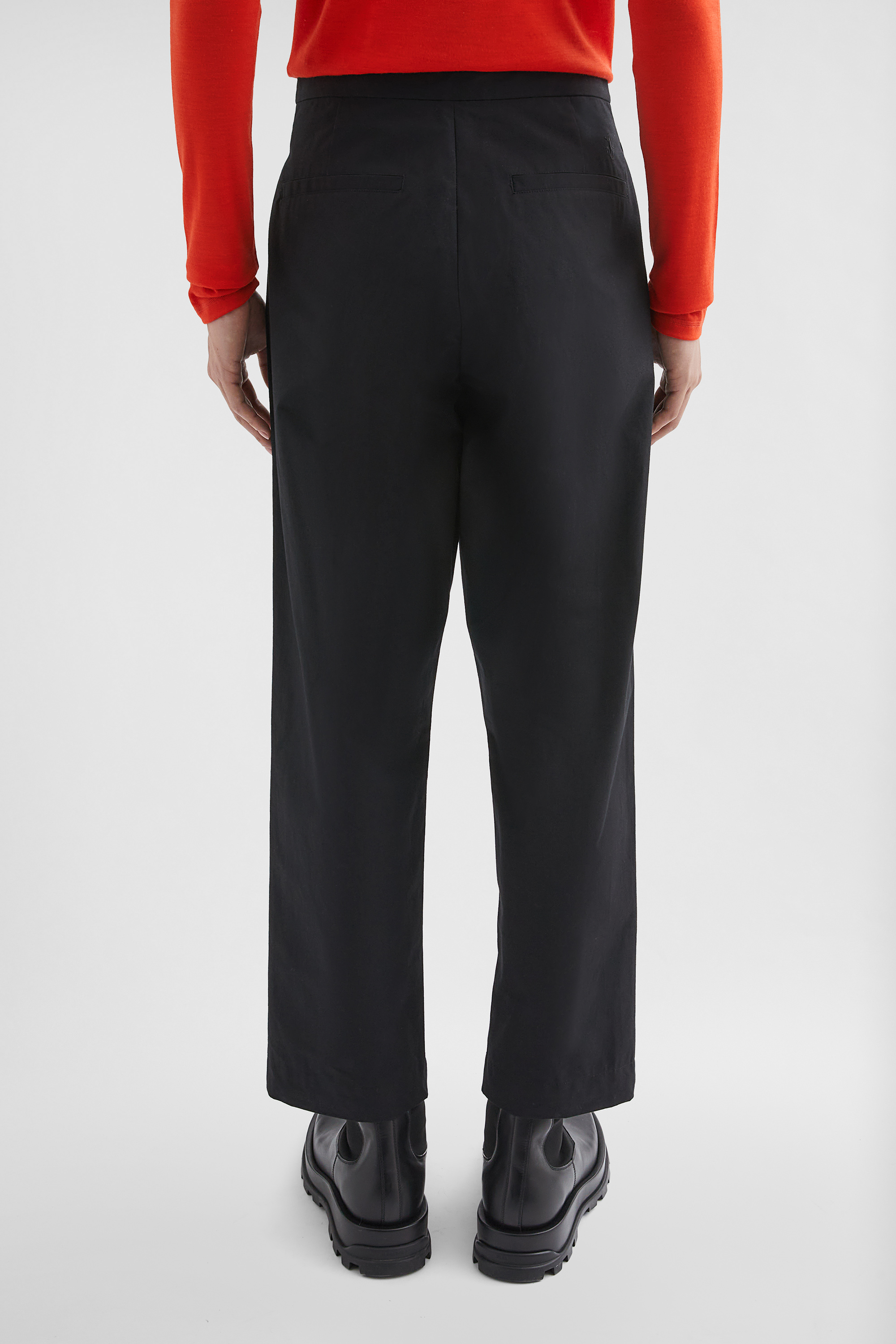 Hose mit schmal zulaufendem Bein aus Baumwolle - Hosen - Image 4