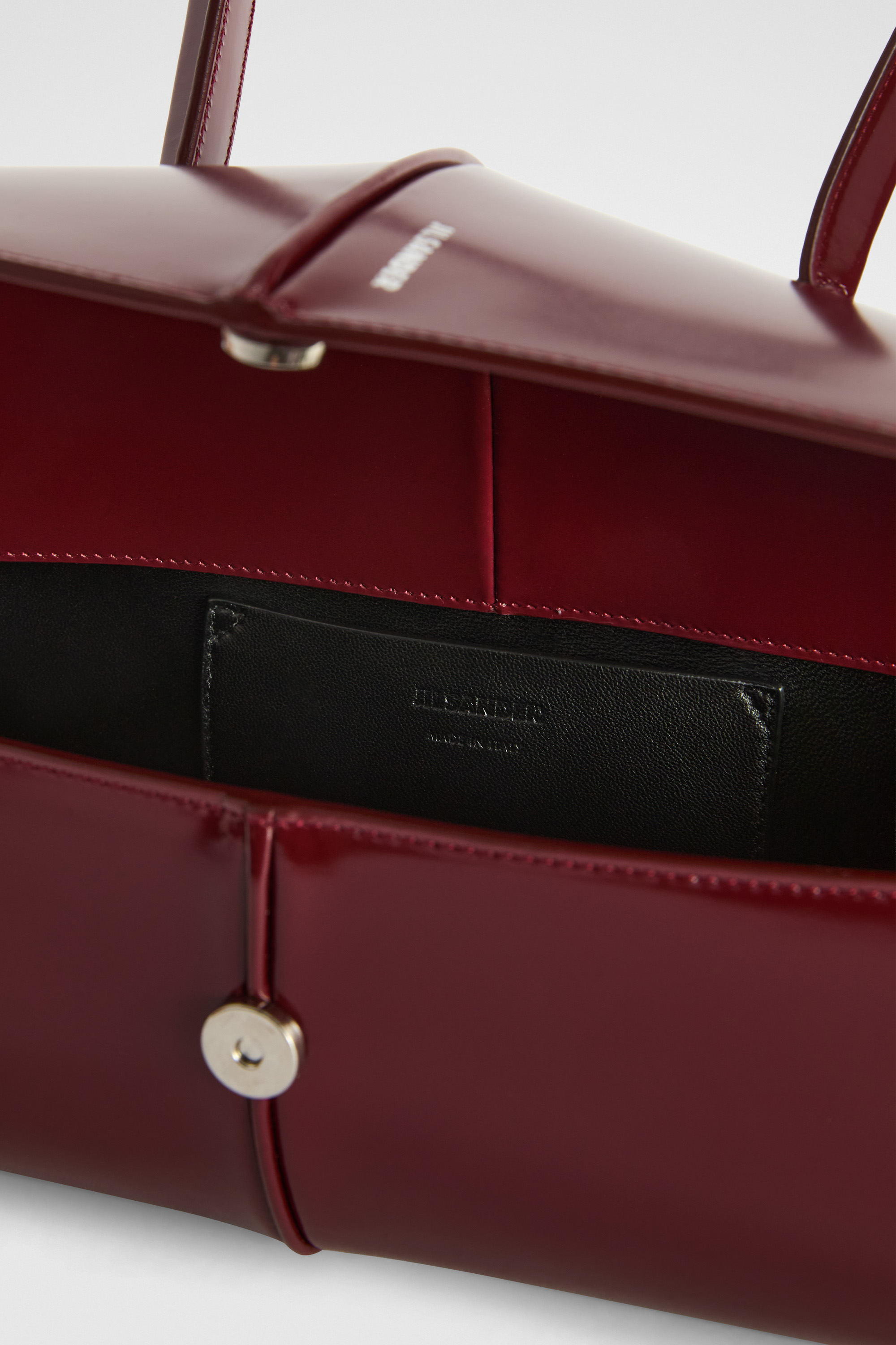 Linea Shoulder