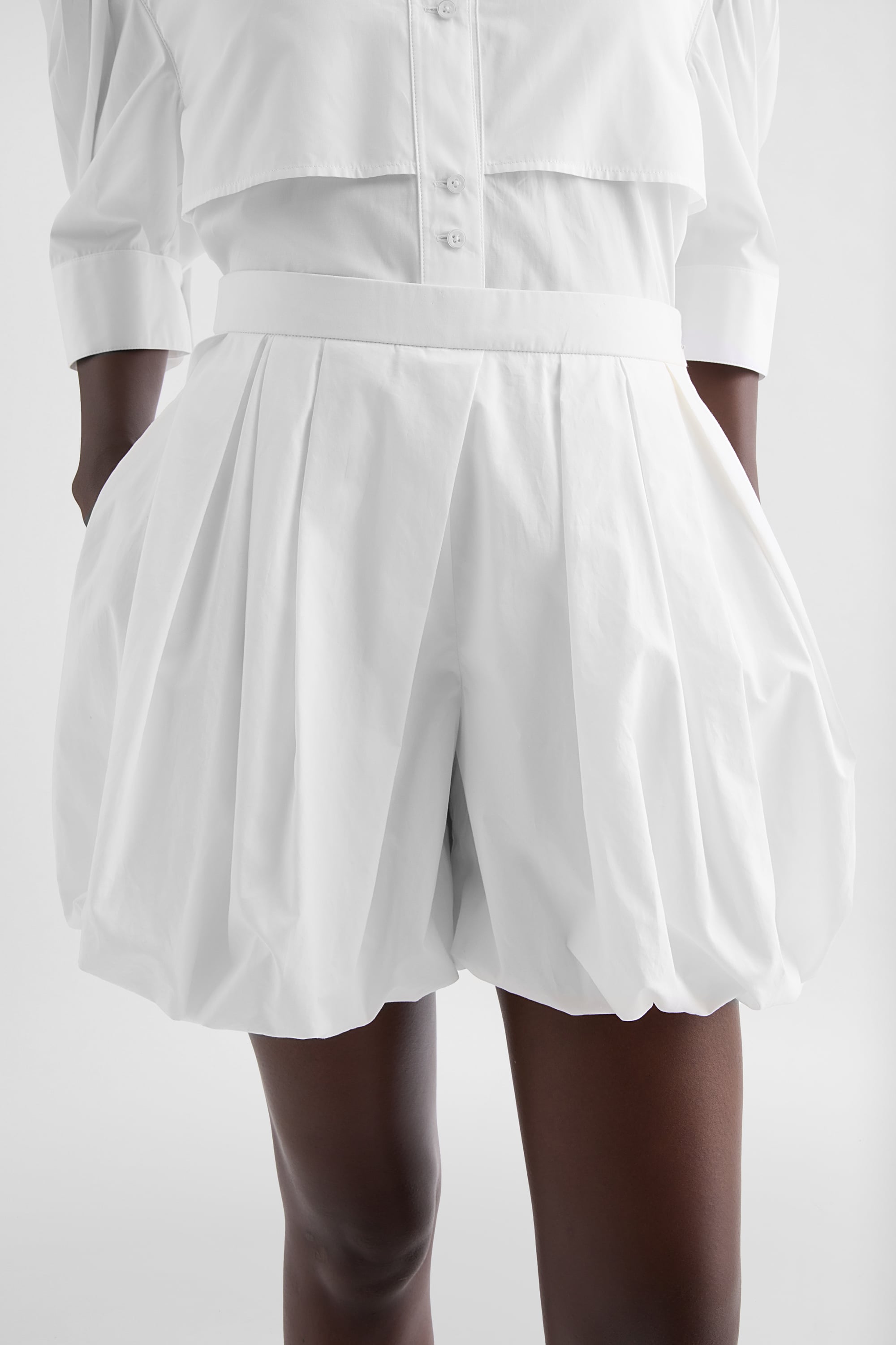Cotton Poplin Balloon Shorts Woman | Jil Sander Official Online Store