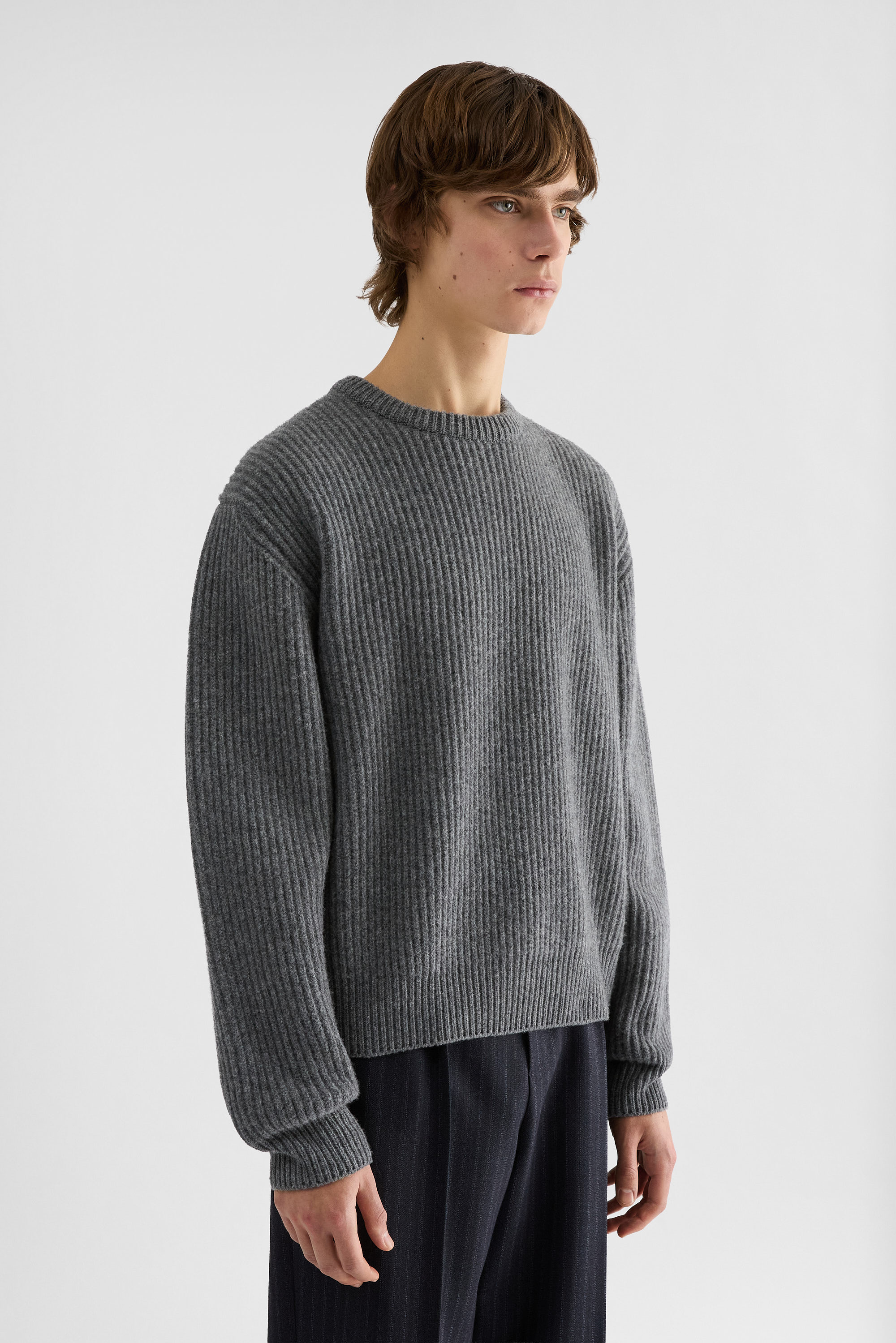 ウール クルーネックセーター メンズ | Jil Sander 公式オンラインストア