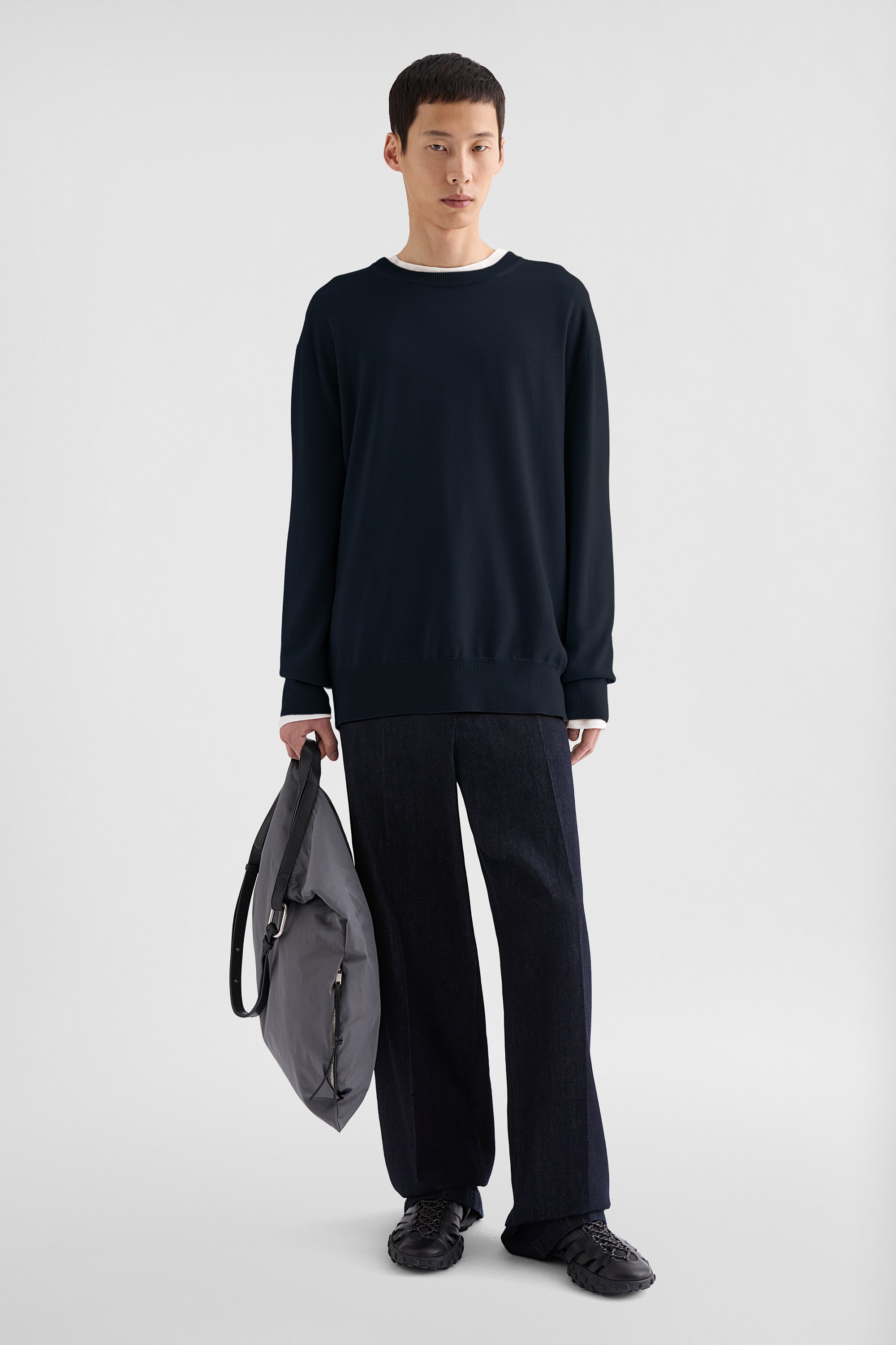 ミッドウェイト ウール クルーネックセーター メンズ | Jil Sander