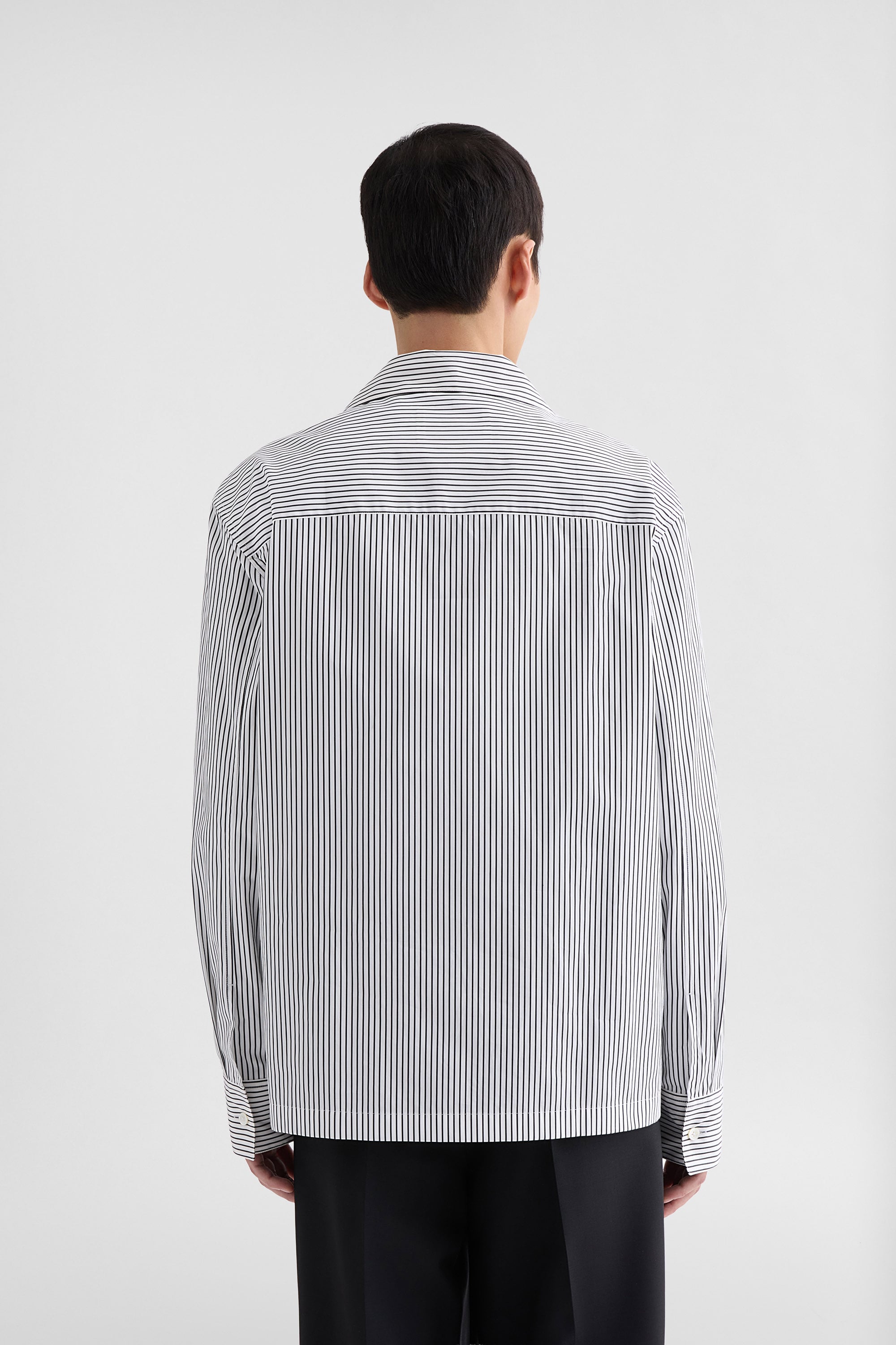 美品✨ ジルサンダー カッターシャツ Yシャツ ビジネスシーン メンズ コットン ライトウェイト コットン シャツ メンズ | Jil Sander 公式オンライン